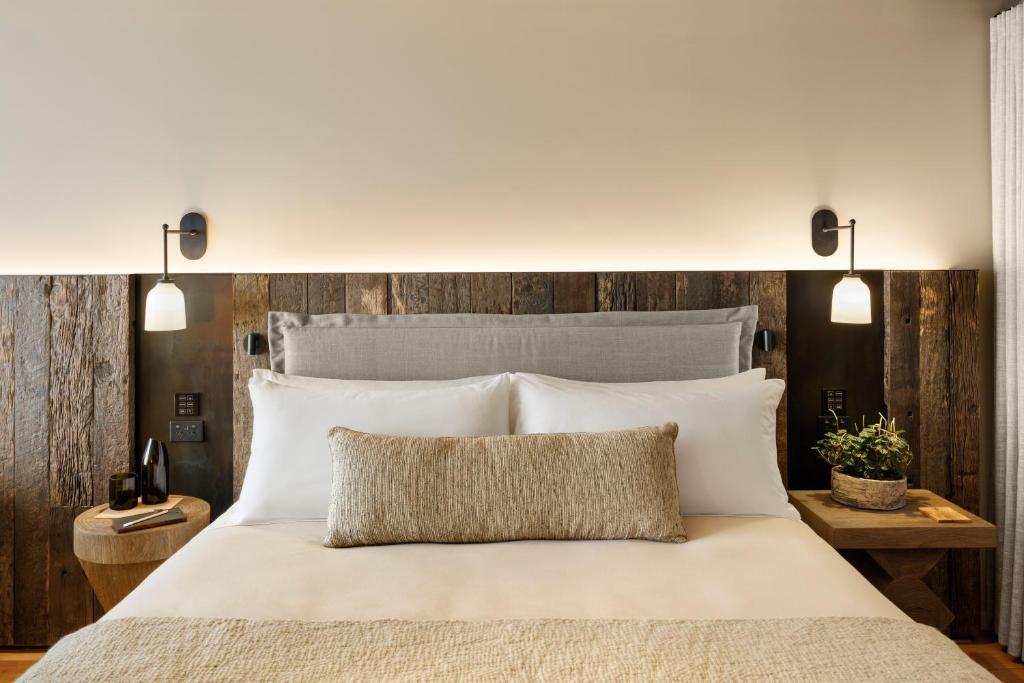 Luxury hotel furniture أثاث الفنادق الفاخرة