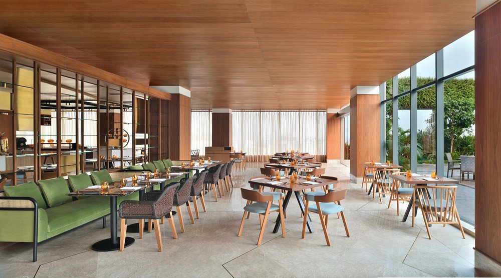 أثاث مطعم 5 نجوم