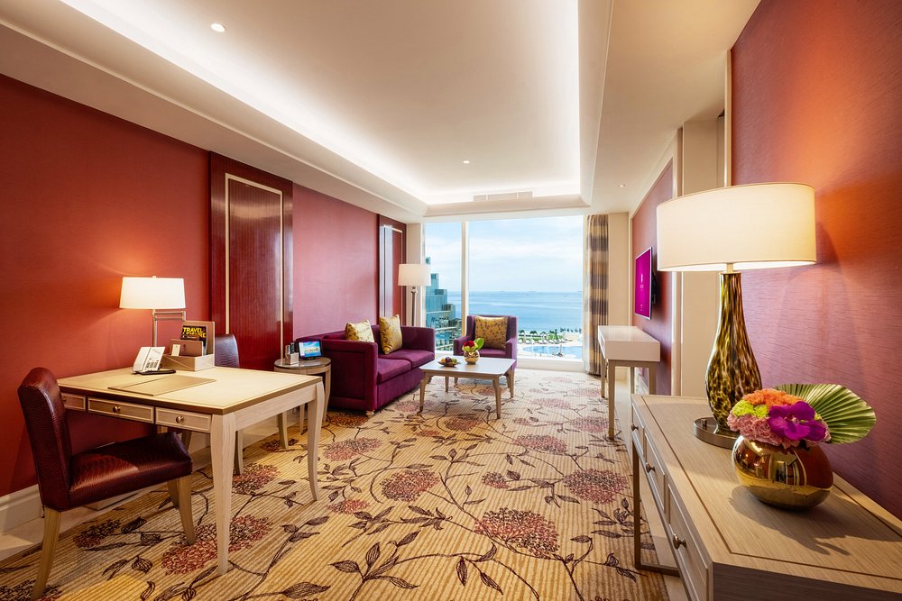 موردي أثاث غرف الفنادق الفاخرة