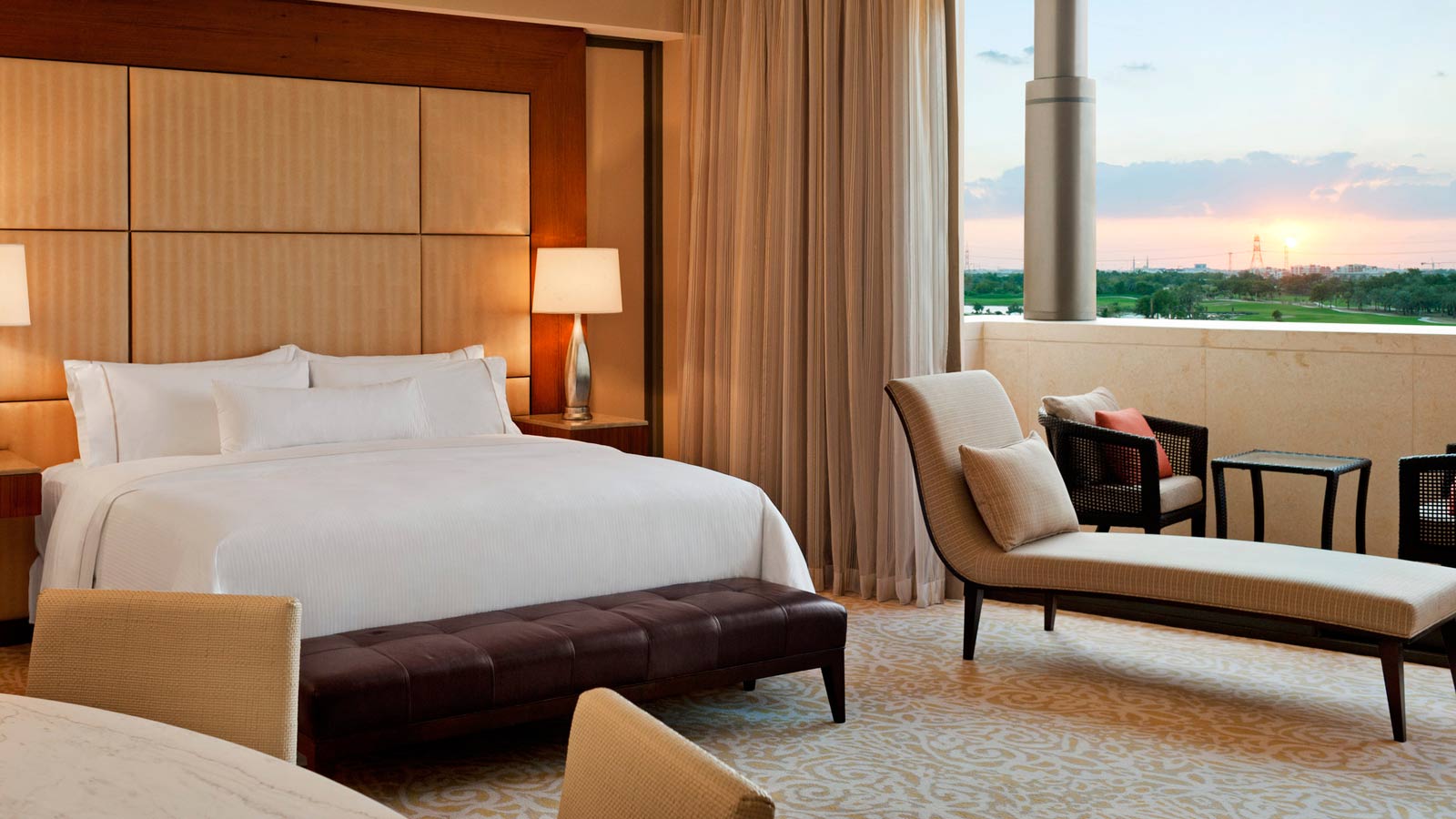 أثاث غرف النوم الفندقية