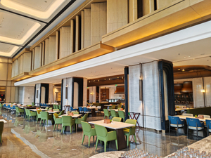 أثاث مطعم لفندق مركز العاصمة الدولي للمؤتمرات والمعارض