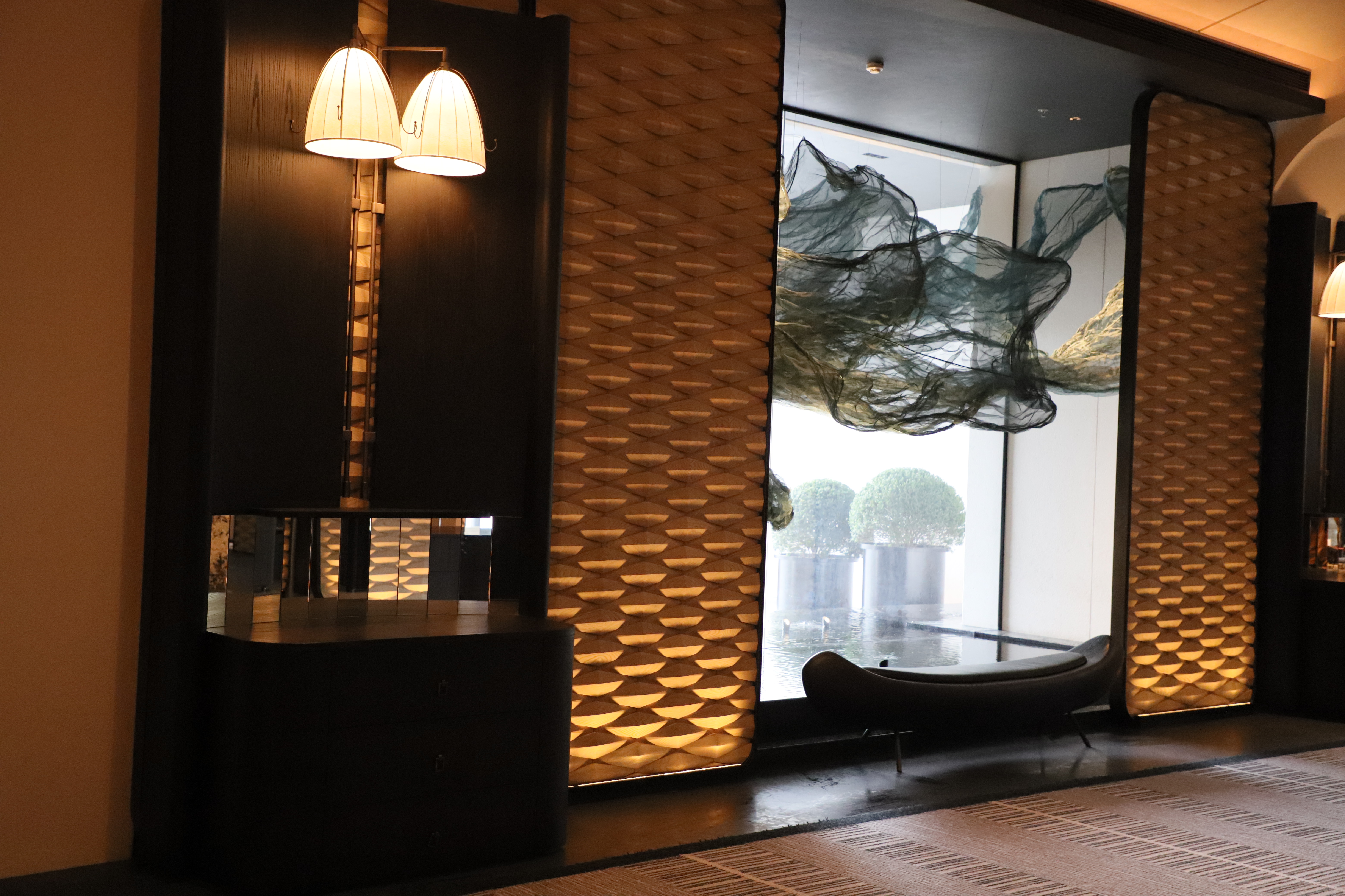 شاشة فندق Jingji Huayi في شنتشن